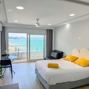 https://spectacular-sea-views-loft-torremolinos.es-andalucia.com